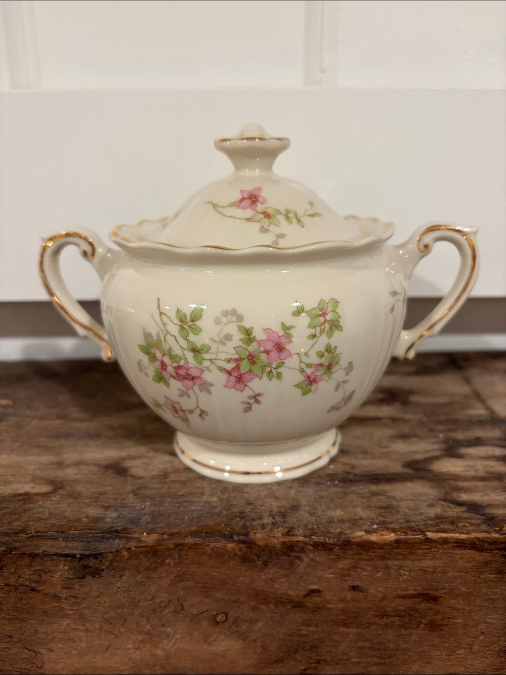 Syracuse China Cream Porcelain Lidded Sugar Bowl with Pink Floral Pattern